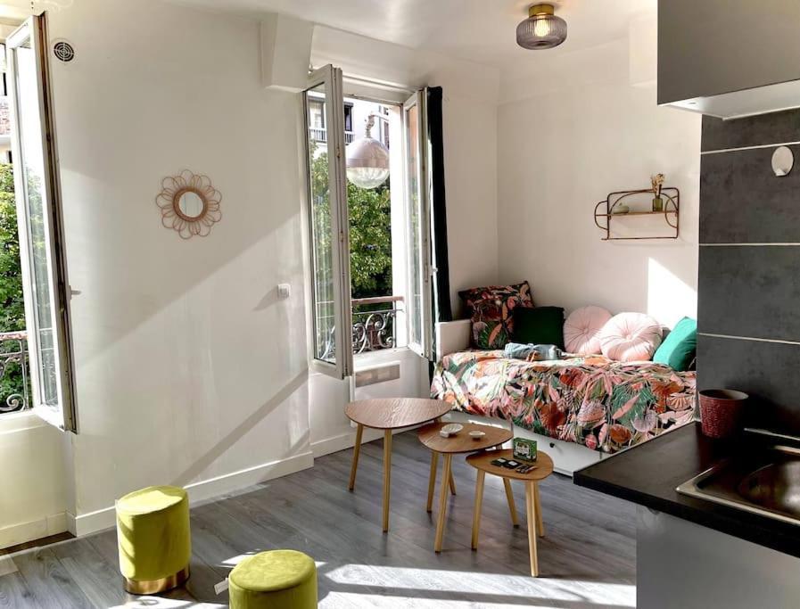 Charming Bright Sunny Studio Near Canal St Martin Paris Exteriör bild
