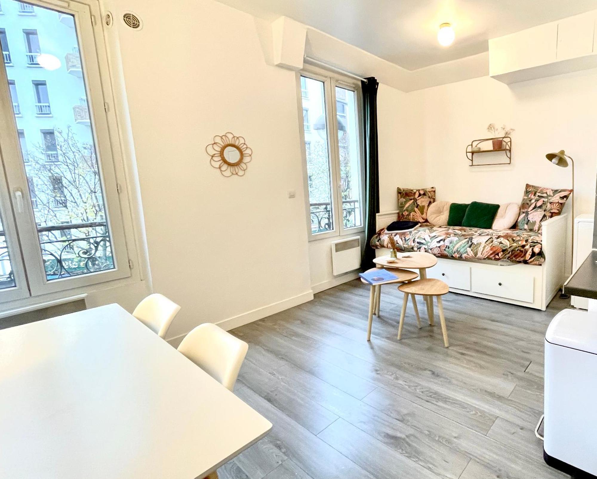 Charming Bright Sunny Studio Near Canal St Martin Paris Exteriör bild